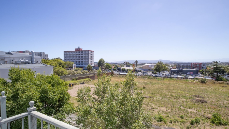 1 Bedroom Property for Sale in Observatory Western Cape